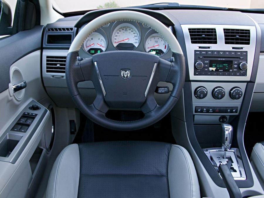  Dodge Avenger R/T 2007 года  (фото 11 из 41)
